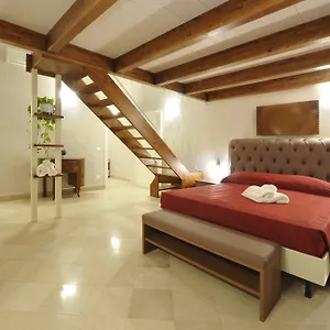 Palazzo Massari 2*, Lecce Italia
